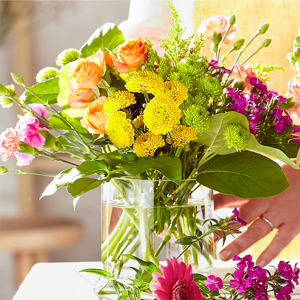 Bold & Bright – A Florist Original – Fleuriste Rive Sud, Longueuil PQ