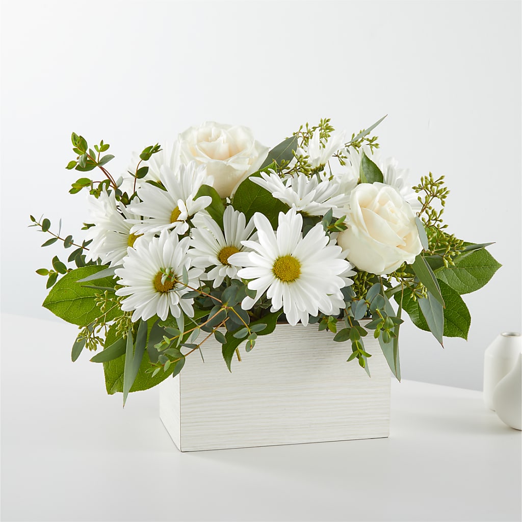 Fresh Linen Box Bouquet – Fleuriste Rive Sud, Longueuil PQ
