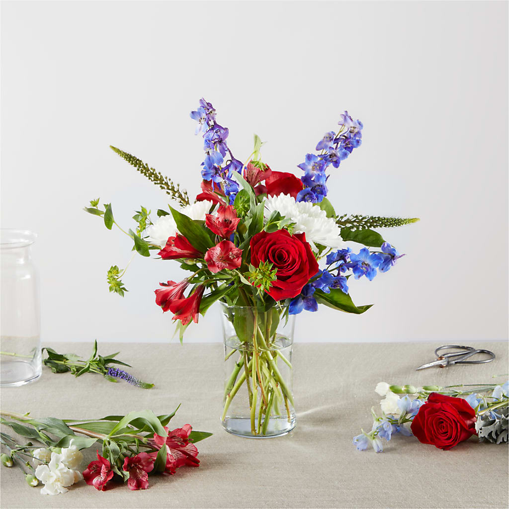 Star Spangled - A Florist Original – Fleuriste Rive Sud, Longueuil PQ