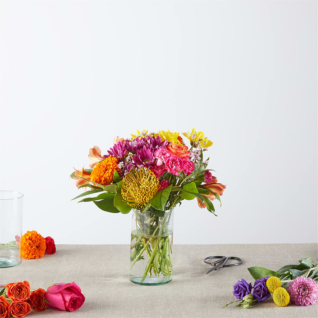 Feast of Color – A Florist Original – Fleuriste Rive Sud, Longueuil PQ