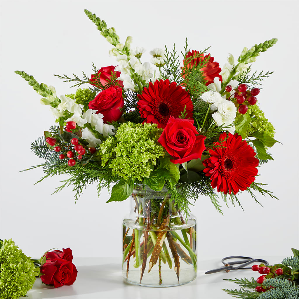 Merry Moment Bouquet – A Florist Original – Fleuriste Rive Sud, Longueuil PQ