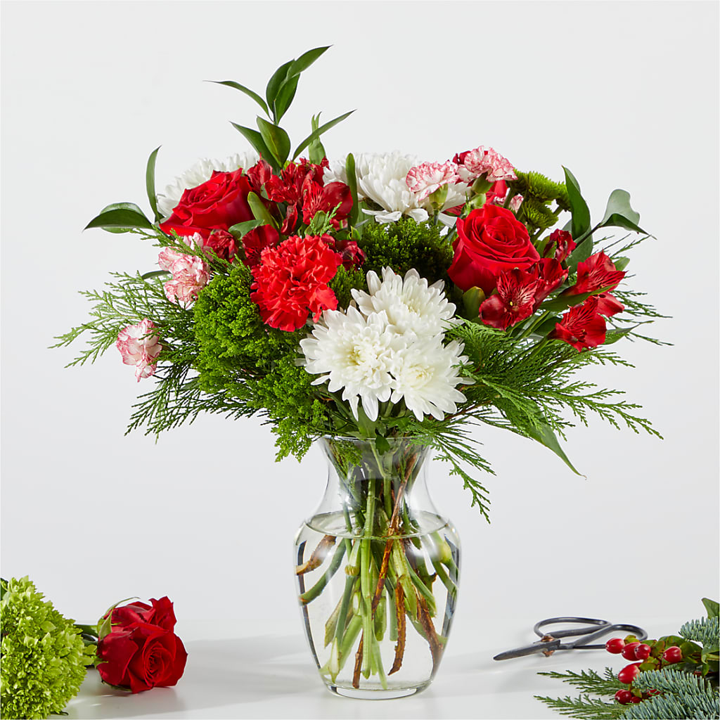 Merry Moment Bouquet – A Florist Original – Fleuriste Rive Sud, Longueuil PQ