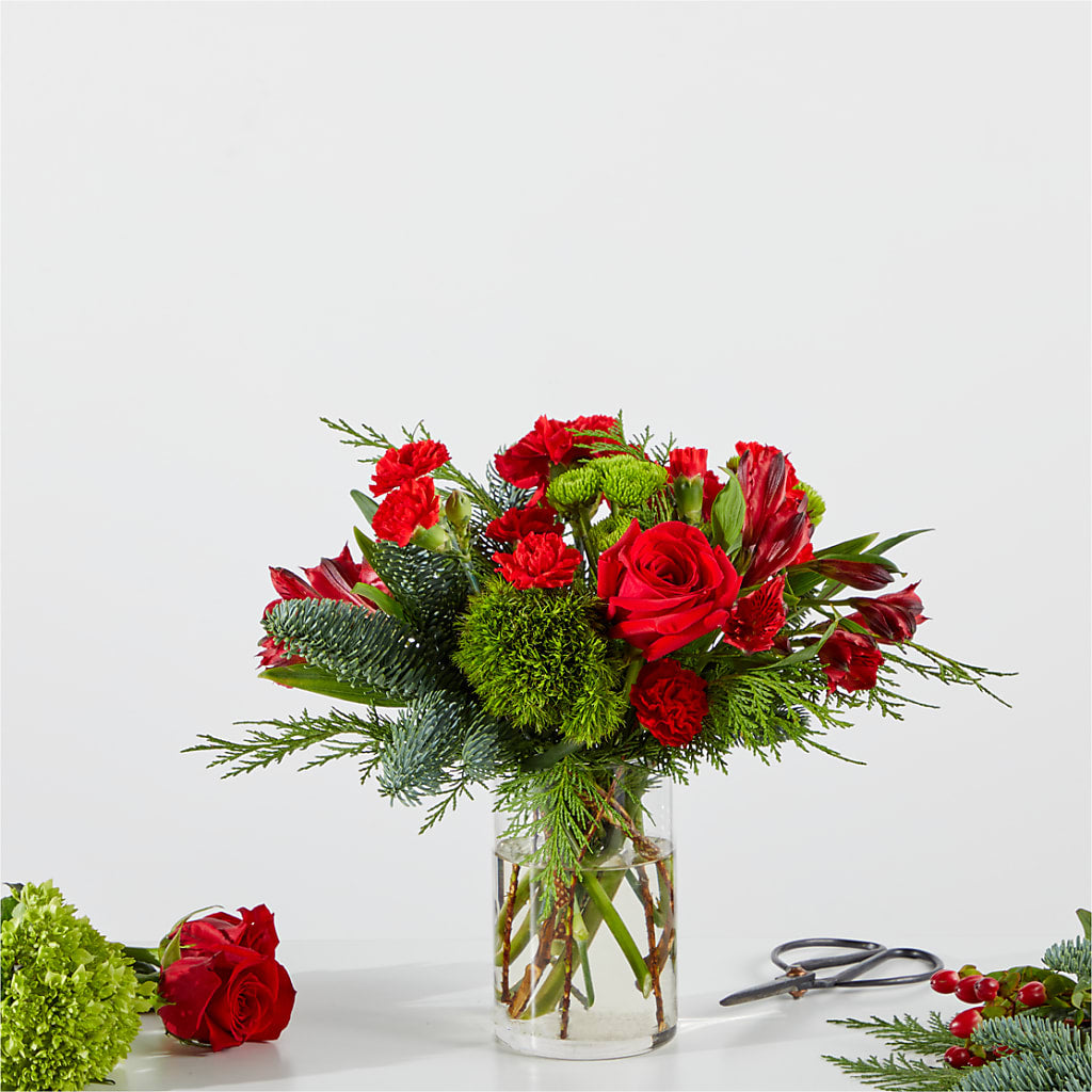 Merry Moment Bouquet – A Florist Original – Fleuriste Rive Sud, Longueuil PQ