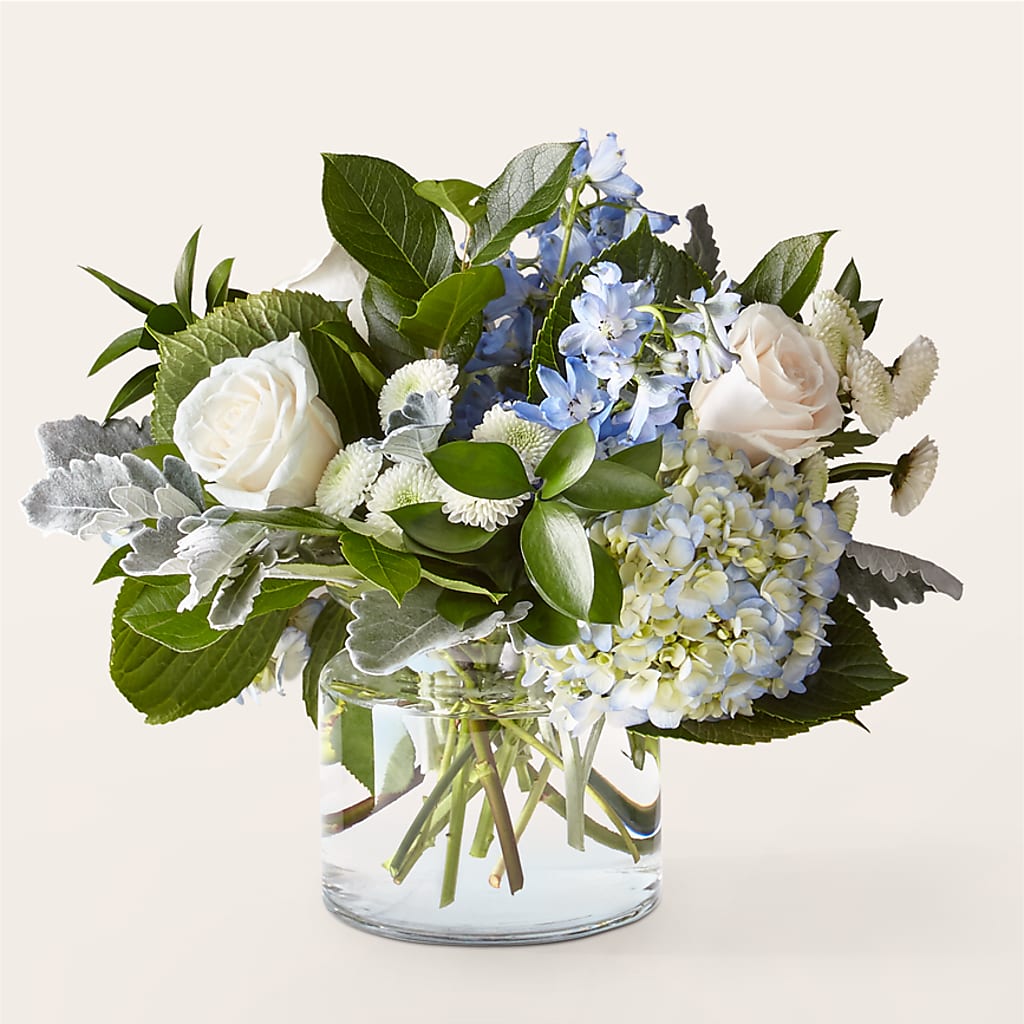 Clear Skies Bouquet – Fleuriste Rive Sud, Longueuil PQ