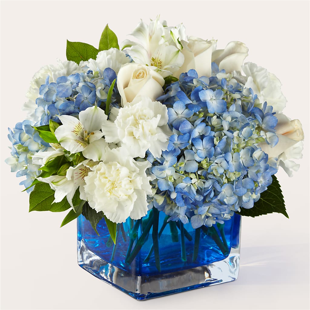Soothing Waters Bouquet – Fleuriste Rive Sud, Longueuil PQ