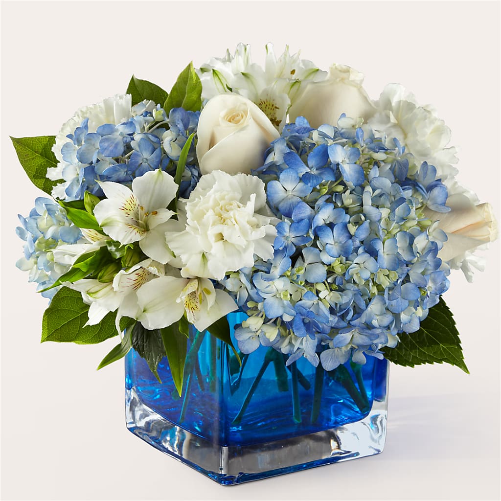 Soothing Waters Bouquet – Fleuriste Rive Sud, Longueuil PQ
