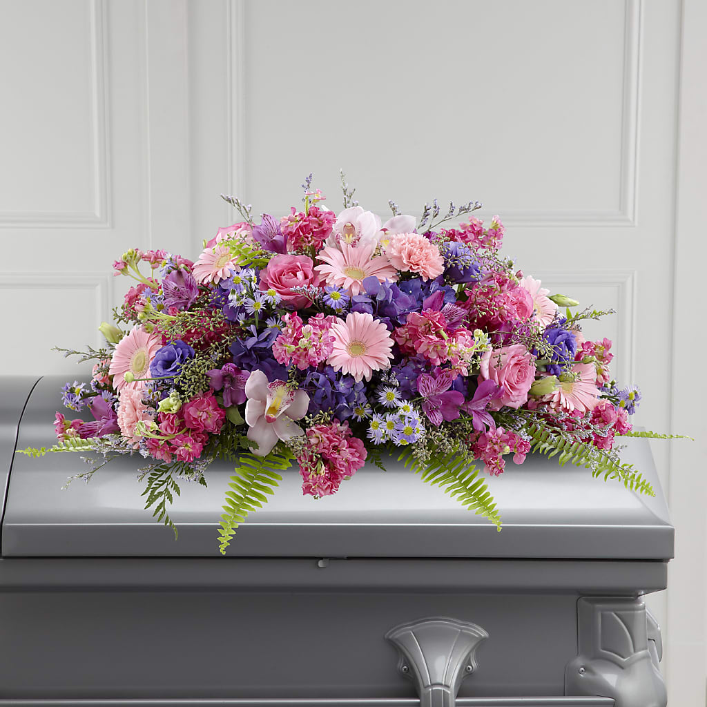 Glorious Garden Casket Spray – Fleuriste Rive Sud, Longueuil PQ