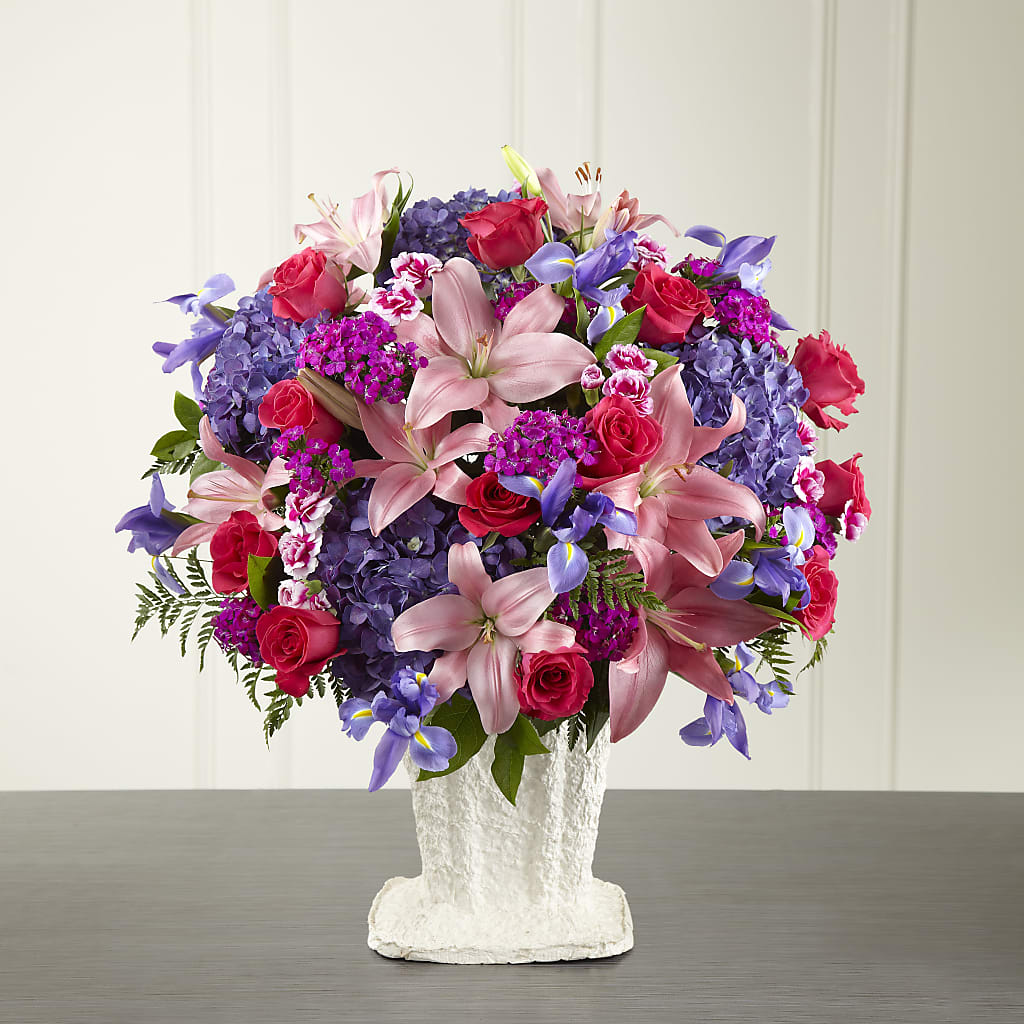 We Fondly Remember Arrangement – Fleuriste Rive Sud, Longueuil PQ