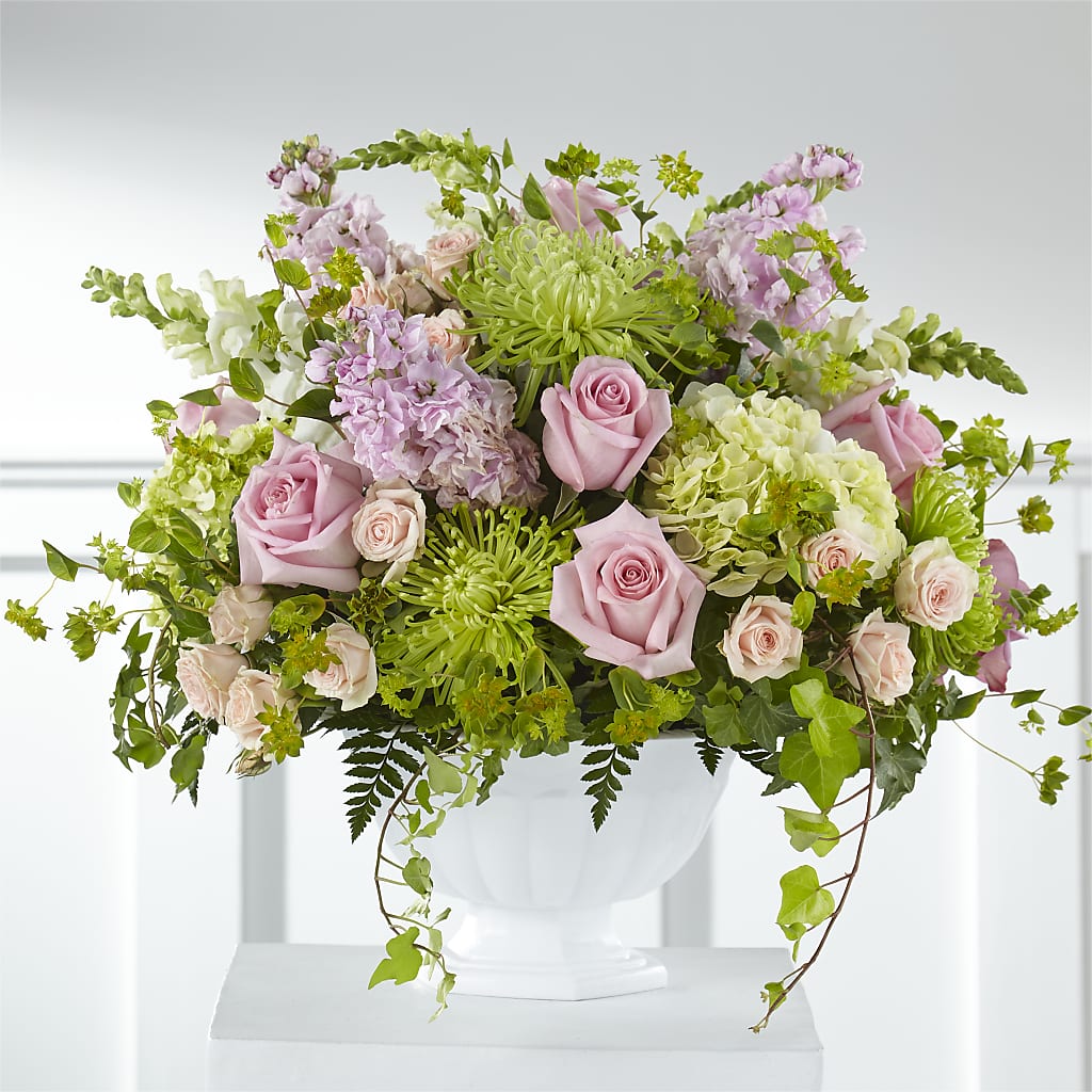 Radiant Embrace Arrangement – Fleuriste Rive Sud, Longueuil PQ