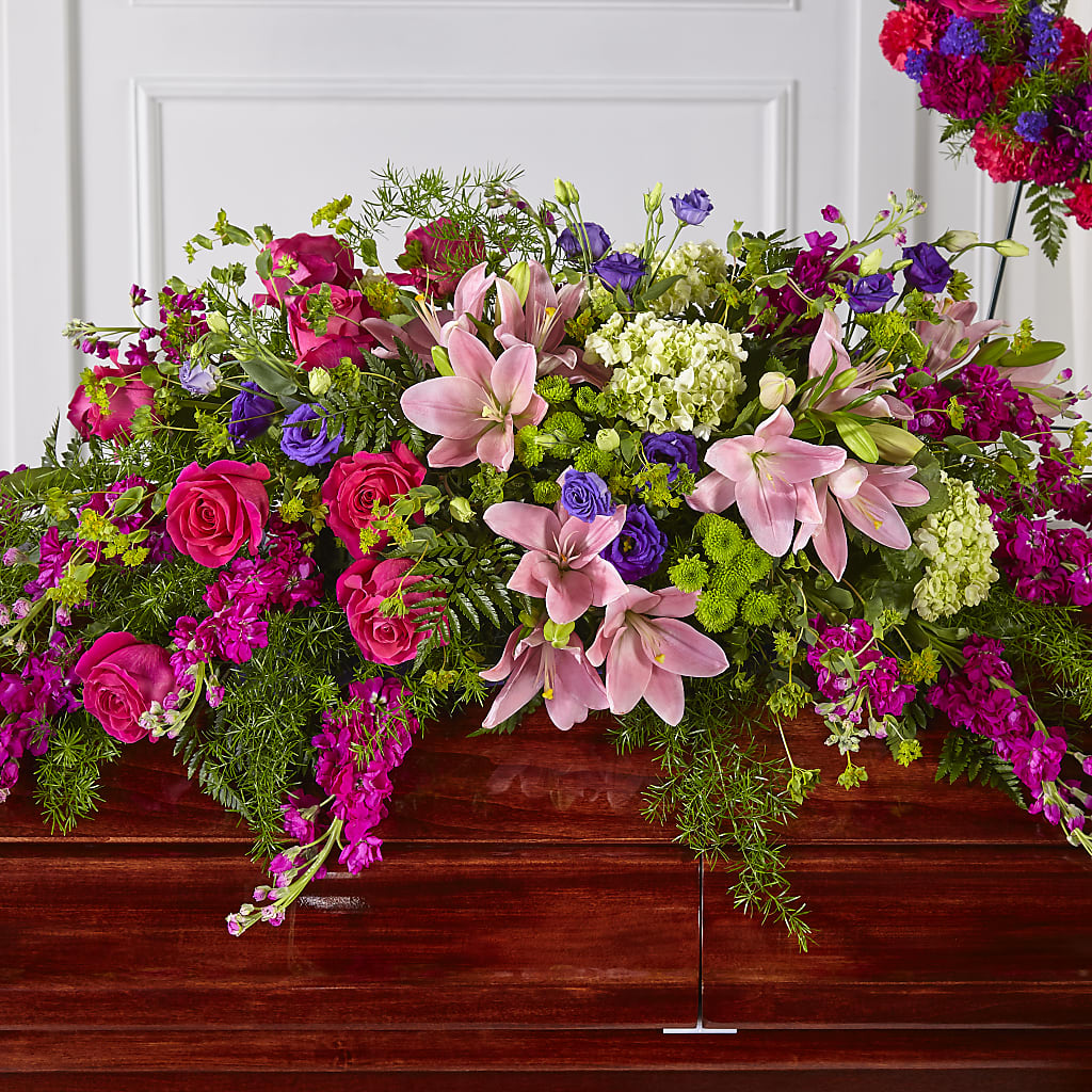 Radiant Tribute Casket Spray – Fleuriste Rive Sud, Longueuil PQ