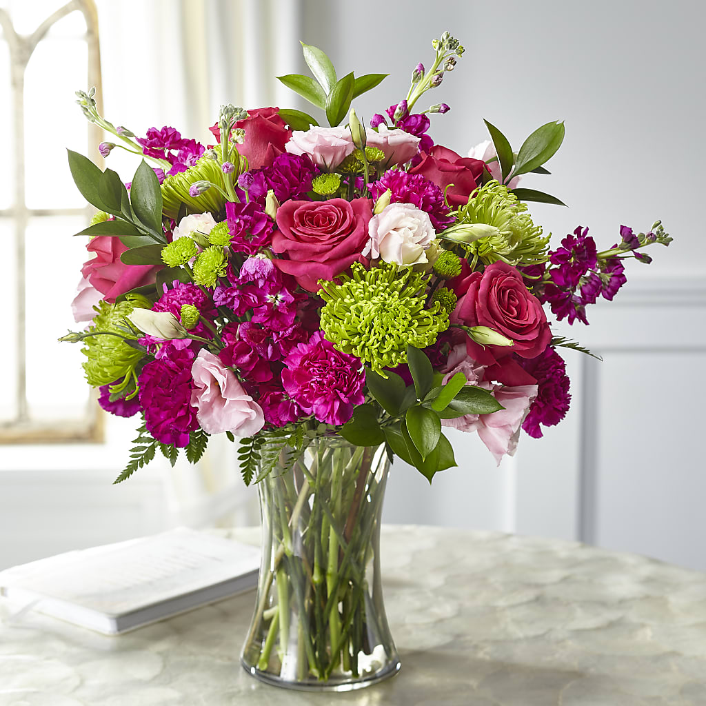 Everlasting Embrace Bouquet – Fleuriste Rive Sud, Longueuil PQ