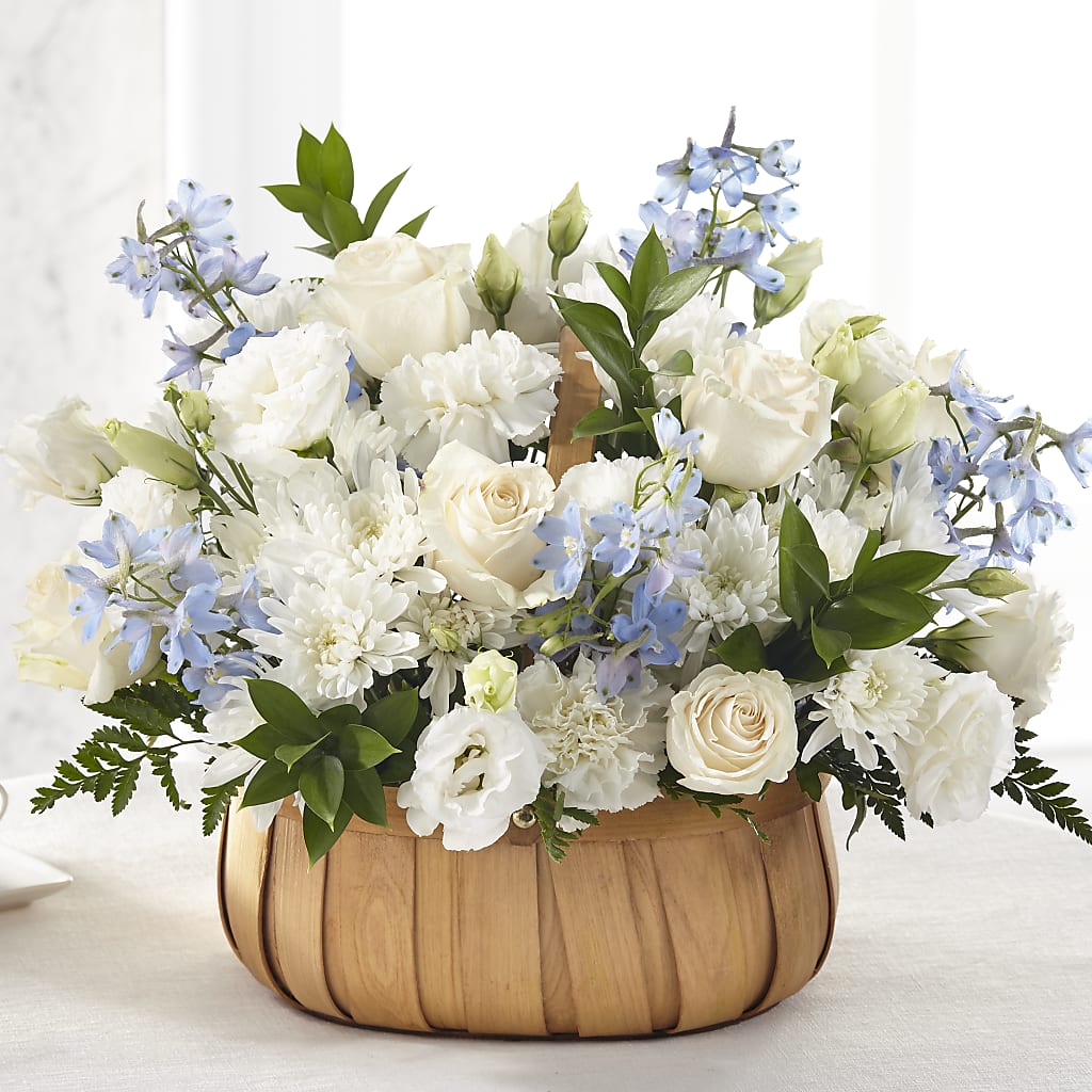 Sincerely Heartfelt Basket – Fleuriste Rive Sud, Longueuil PQ