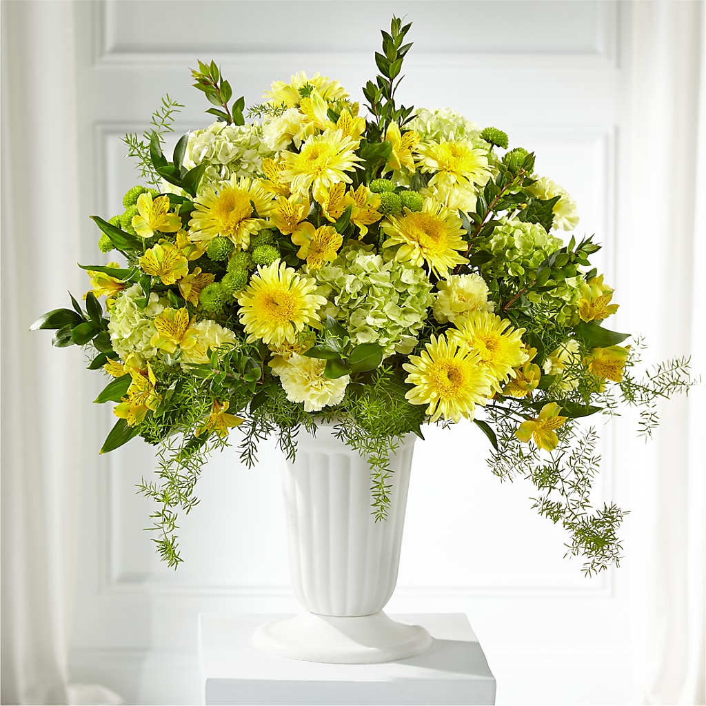 Beloved Blessings Arrangement – Fleuriste Rive Sud, Longueuil PQ