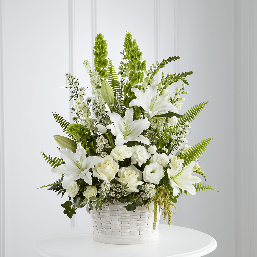 In Our Thoughts Arrangement – Fleuriste Rive Sud, Longueuil PQ