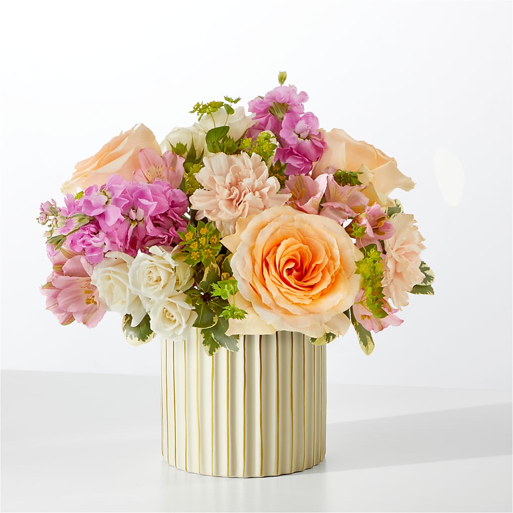 Paradise Bouquet with Ivory Vase – Fleuriste Rive Sud, Longueuil PQ
