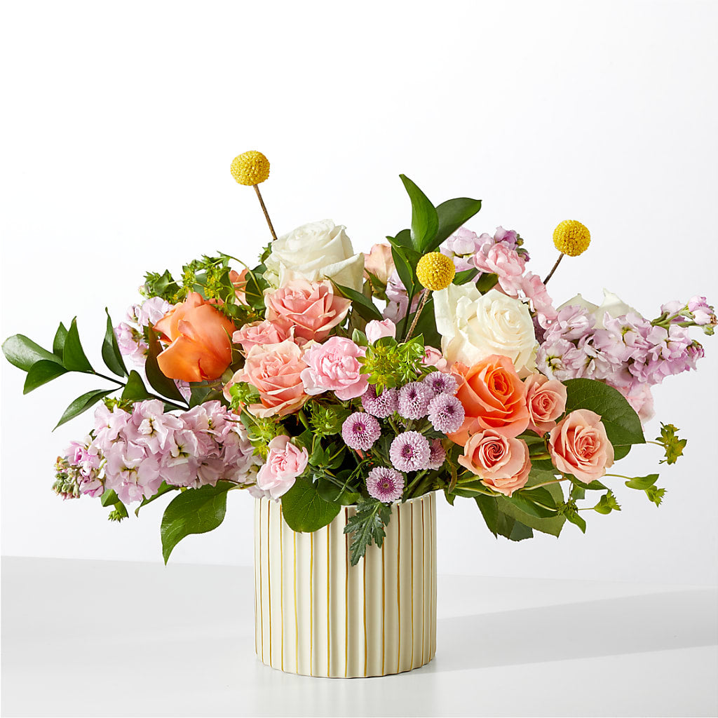 French Market Bouquet with Ivory Vase – Fleuriste Rive Sud, Longueuil PQ
