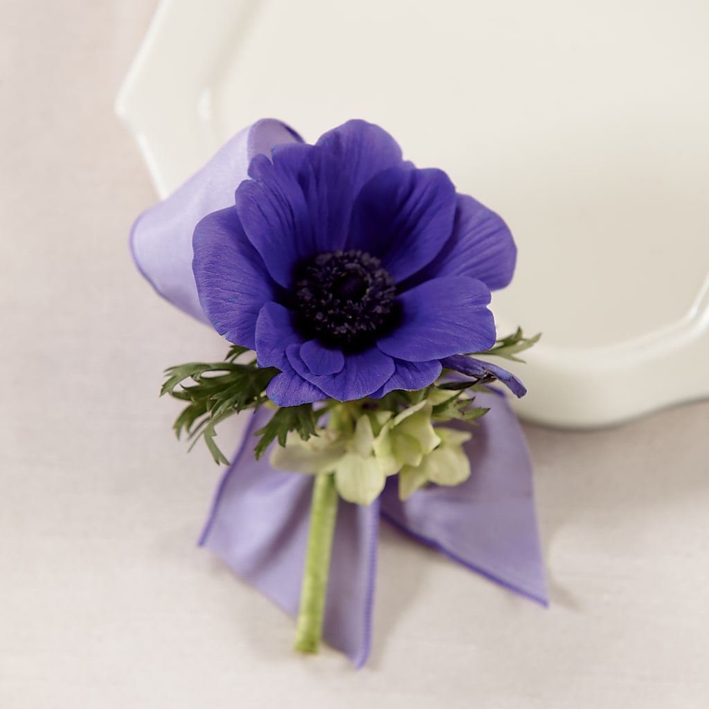 Purple Passion Boutonniere – Fleuriste Rive Sud, Longueuil PQ