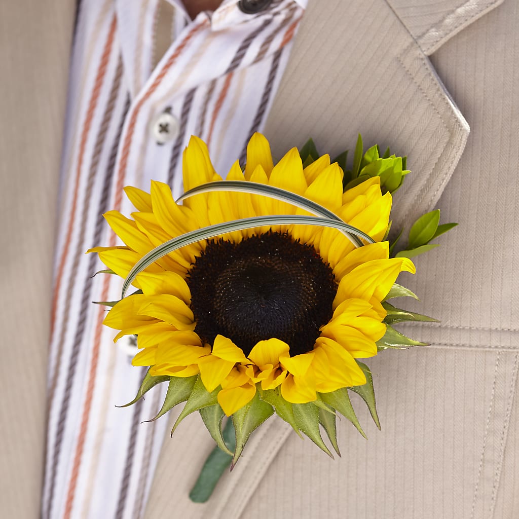 Free Spirit Boutonniere – Fleuriste Rive Sud, Longueuil PQ