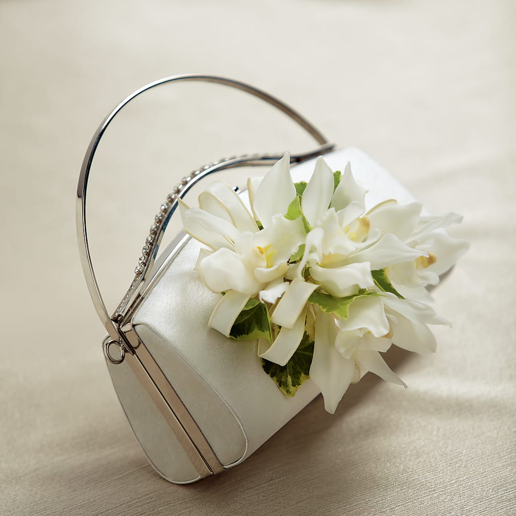 White Purse Decor – Fleuriste Rive Sud, Longueuil PQ