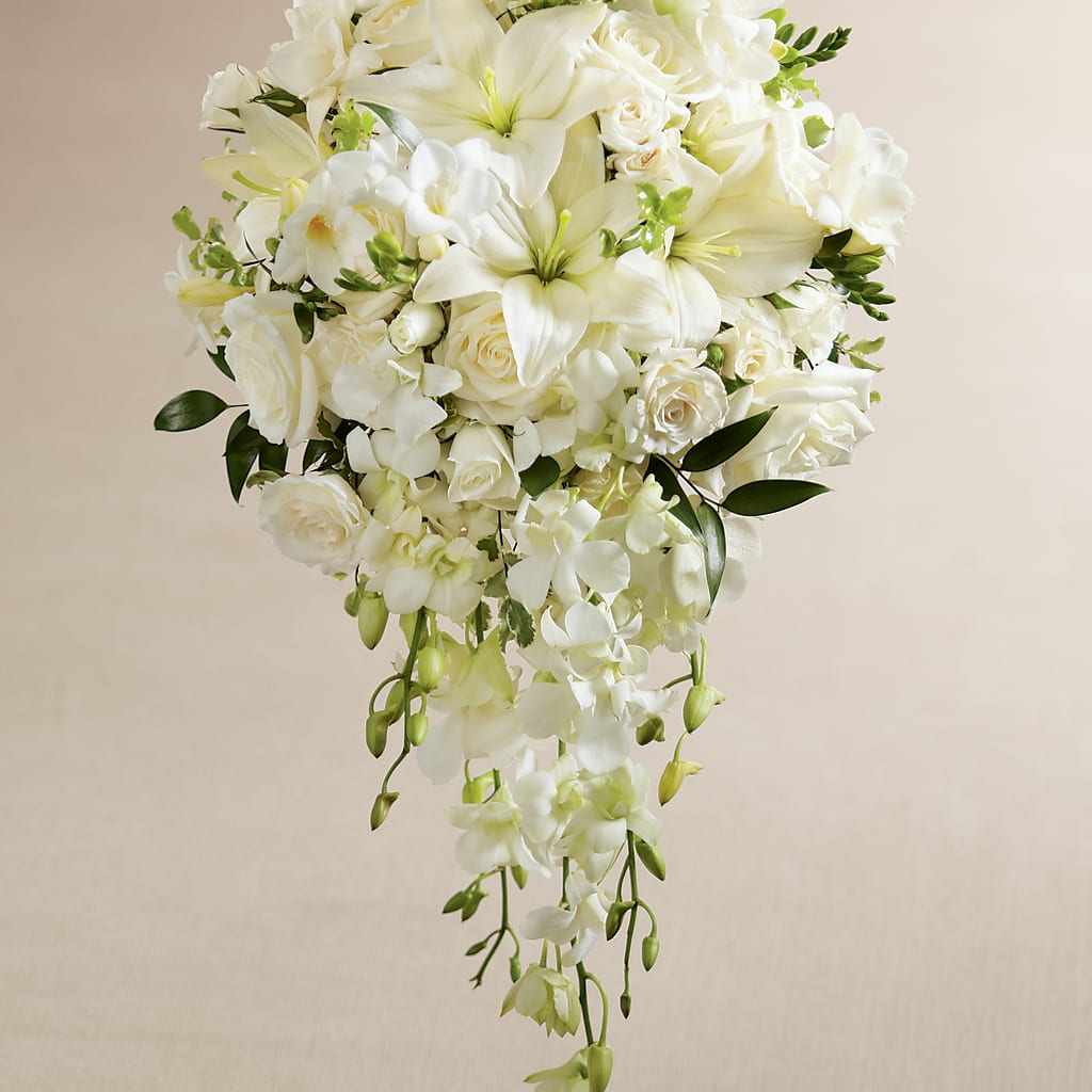 White Wonders Bouquet – Fleuriste Rive Sud, Longueuil PQ