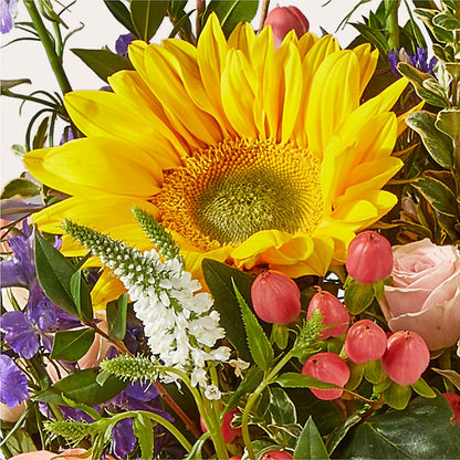 The Good Life Bouquet –  Fleuriste Rive Sud, Longueuil PQ