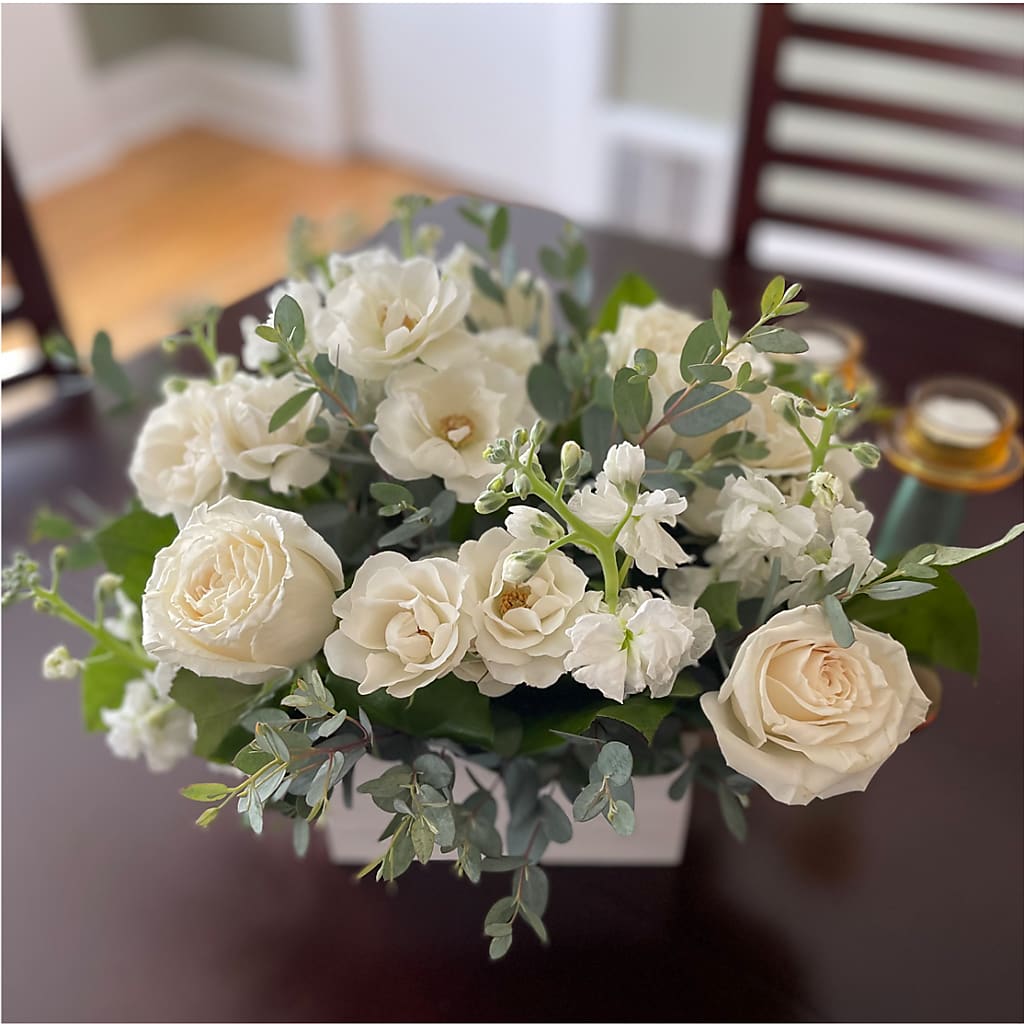 Fresh Linen Box Bouquet –  Fleuriste Rive Sud, Longueuil PQ