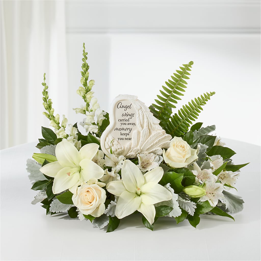 Holding You Close Arrangement –  Fleuriste Rive Sud, Longueuil PQ
