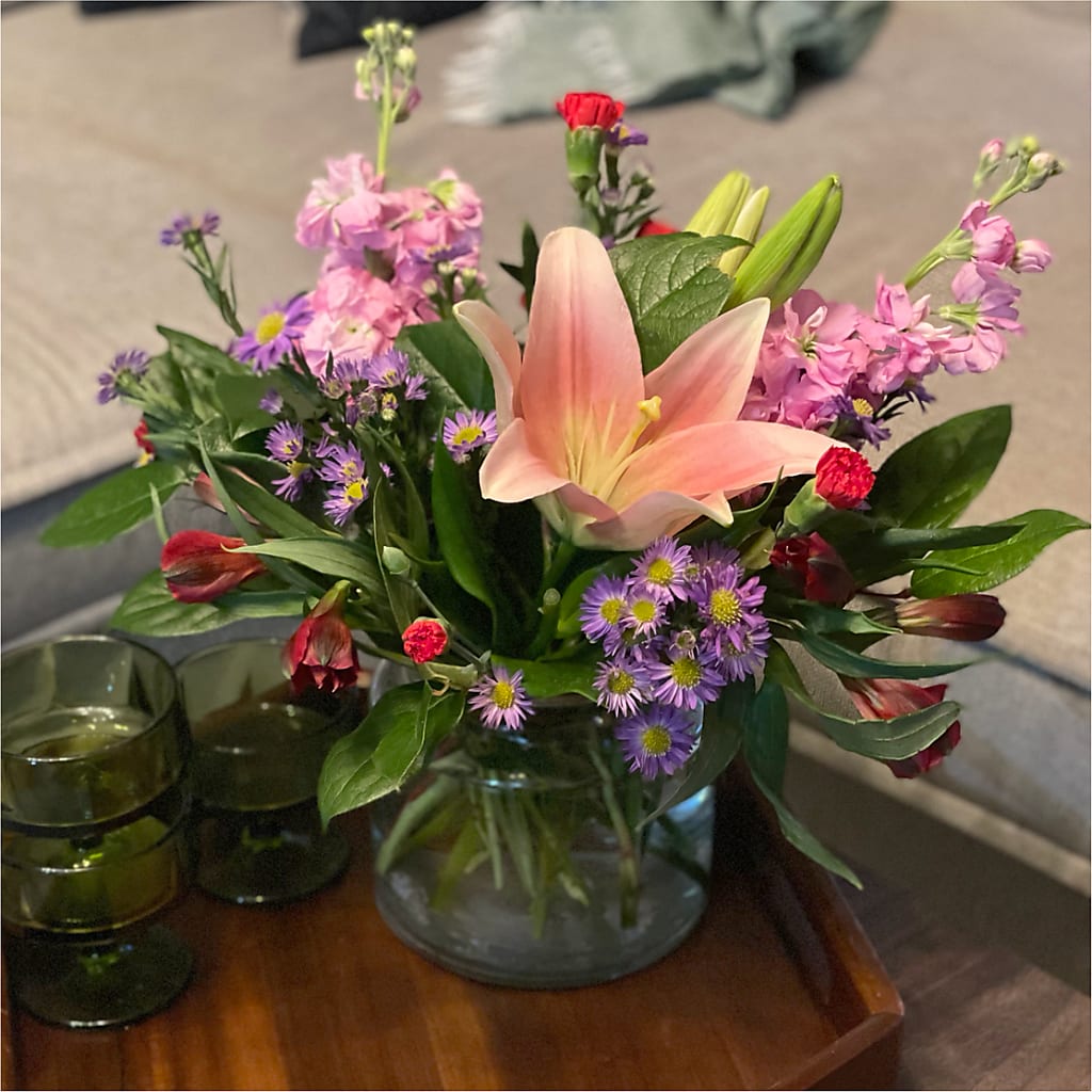Romantique Bouquet –  Fleuriste Rive Sud, Longueuil PQ