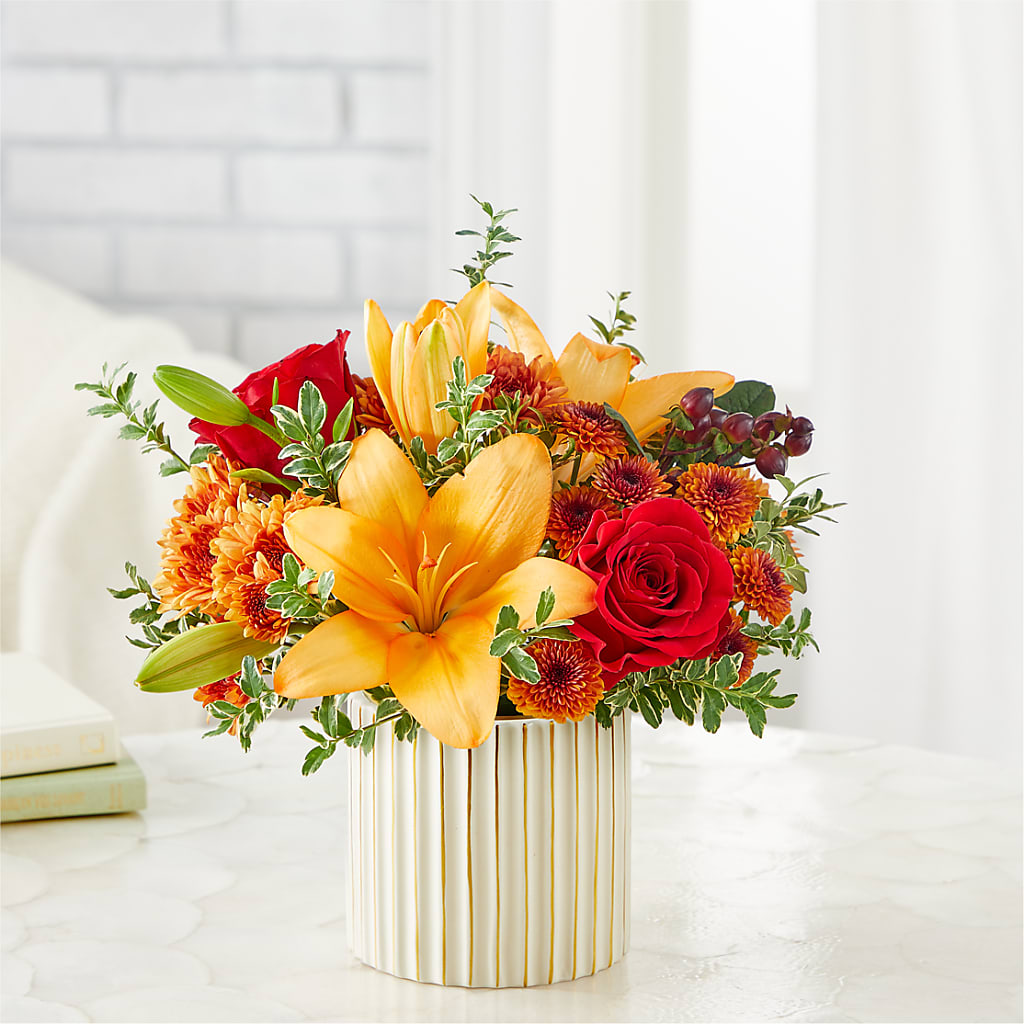 Scarlet Skies Bouquet –  Fleuriste Rive Sud, Longueuil PQ