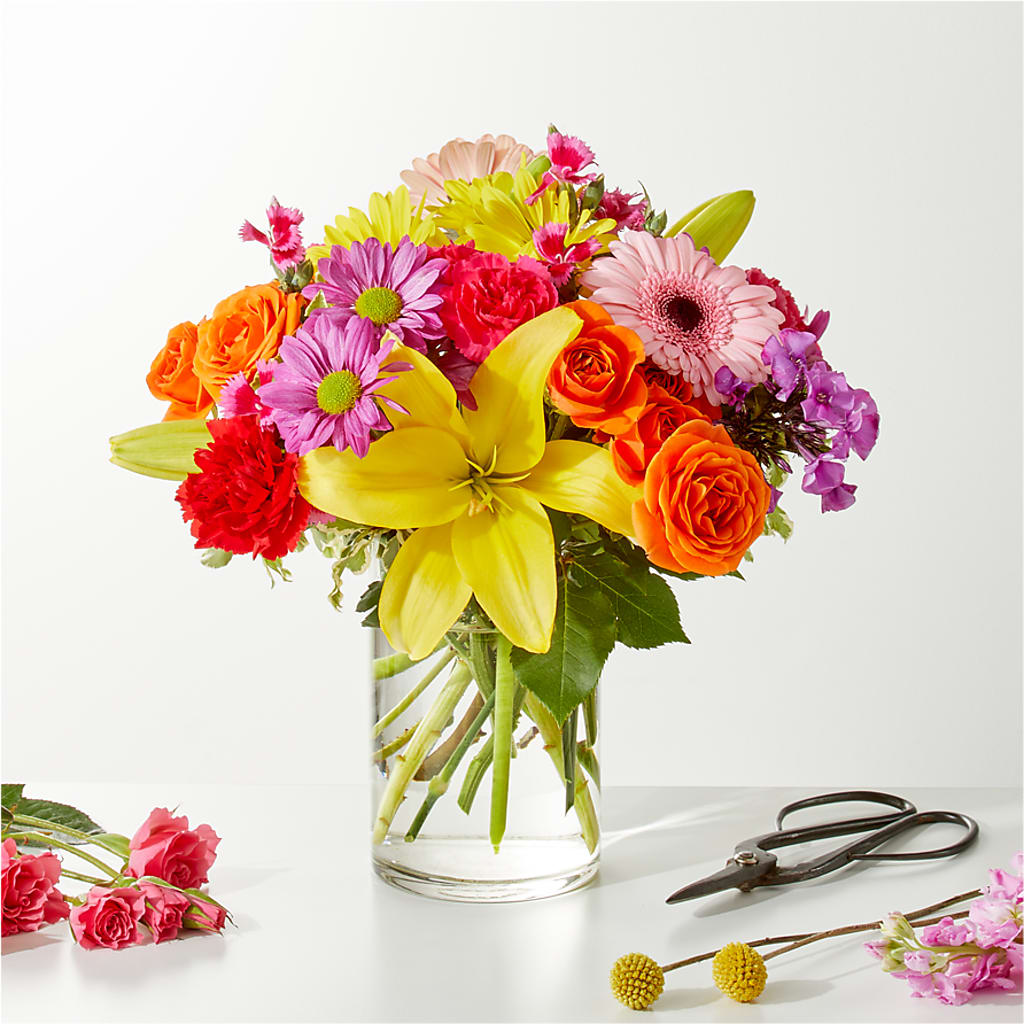 Cue the Confetti - A Florist Original –  Fleuriste Rive Sud, Longueuil PQ