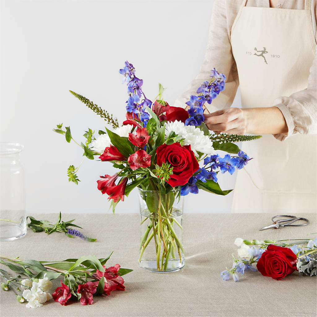 Star Spangled - A Florist Original –  Fleuriste Rive Sud, Longueuil PQ