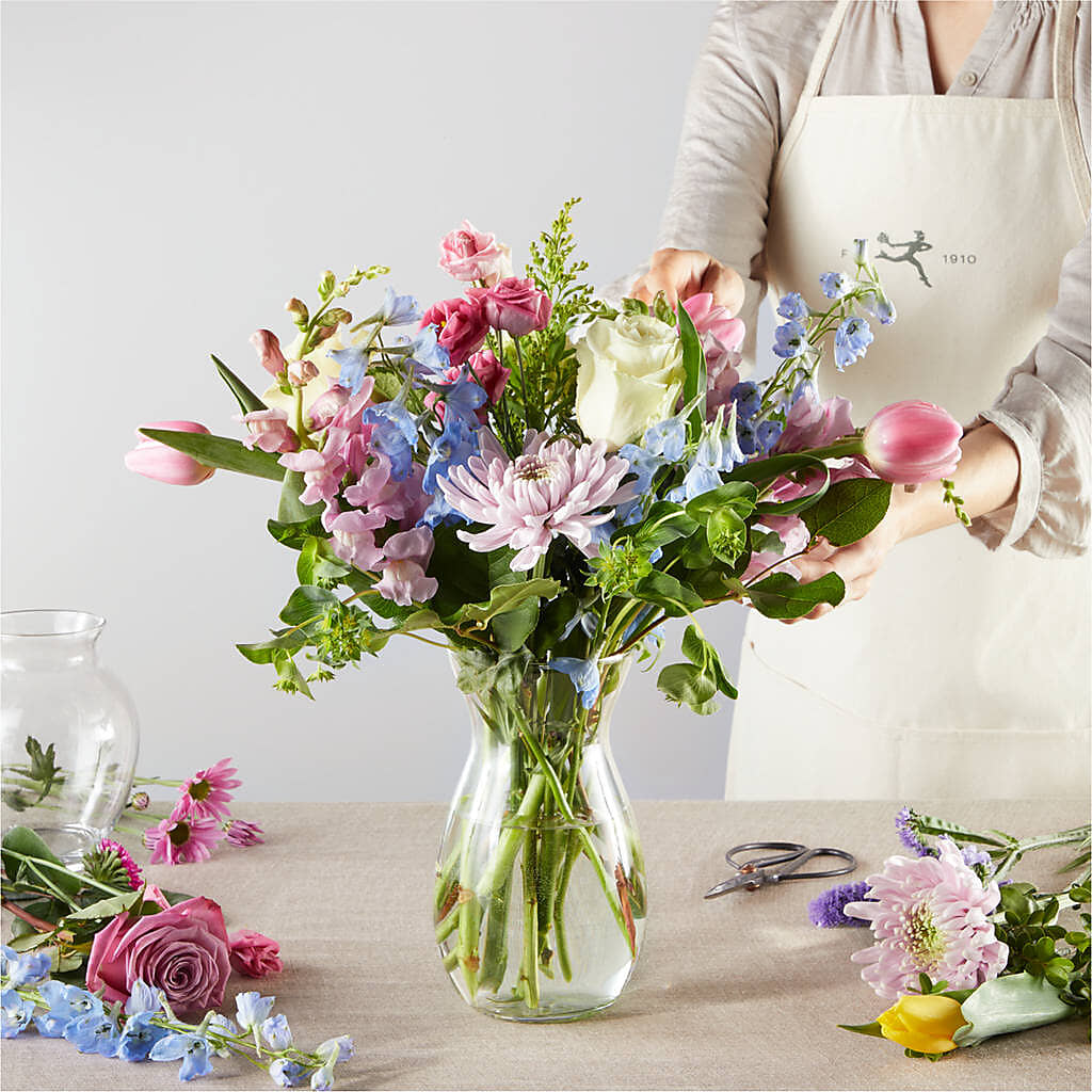 Pastel Tradition - A Florist Original –  Fleuriste Rive Sud, Longueuil PQ