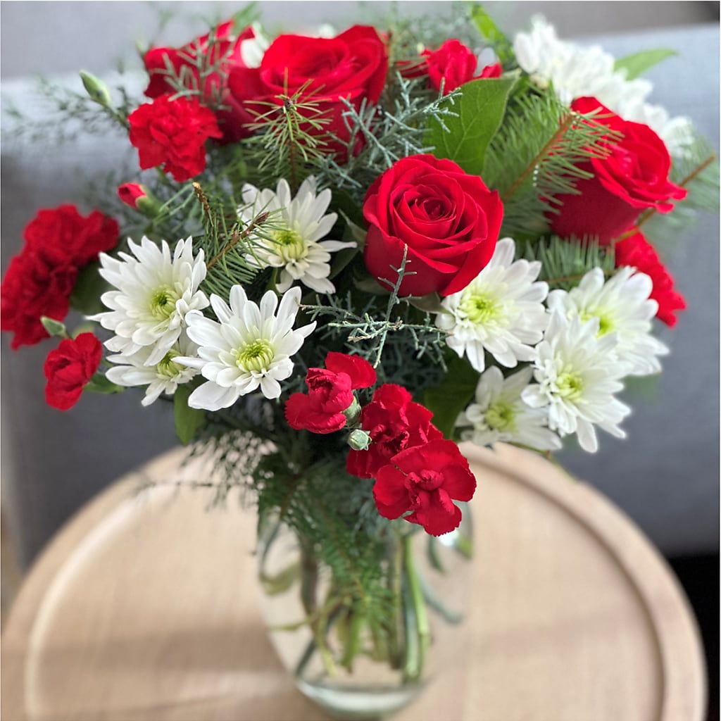 Seasonal Magic Bouquet –  Fleuriste Rive Sud, Longueuil PQ