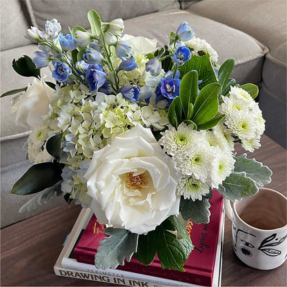 Clear Skies Bouquet –  Fleuriste Rive Sud, Longueuil PQ