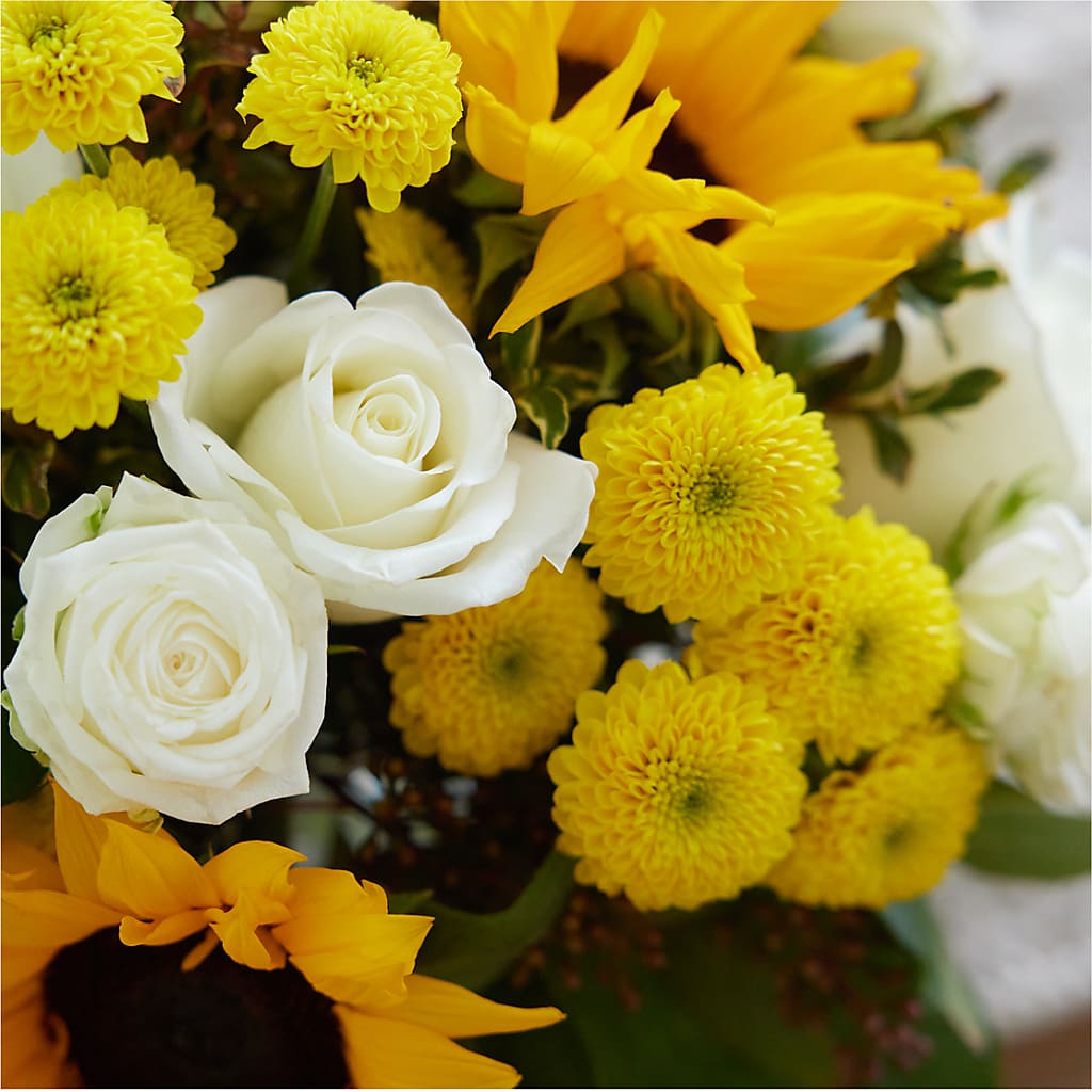 Luminous Morning Bouquet –  Fleuriste Rive Sud, Longueuil PQ