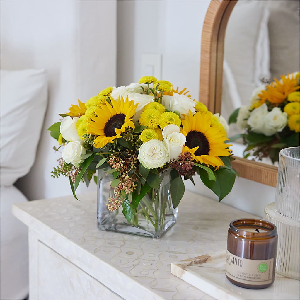 Luminous Morning Bouquet –  Fleuriste Rive Sud, Longueuil PQ