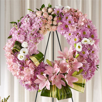 Gift of Warmth Wreath –  Fleuriste Rive Sud, Longueuil PQ
