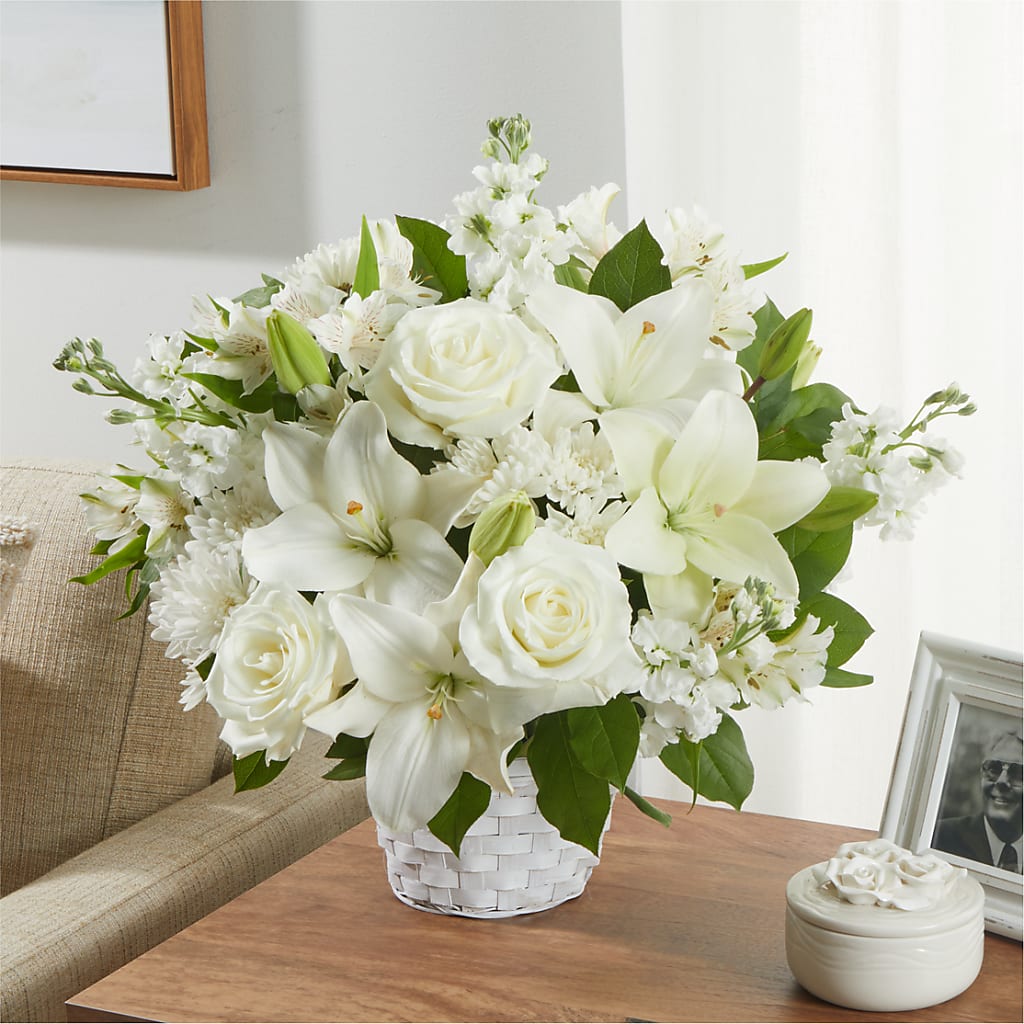 Peaceful Reflections Arrangement –  Fleuriste Rive Sud, Longueuil PQ