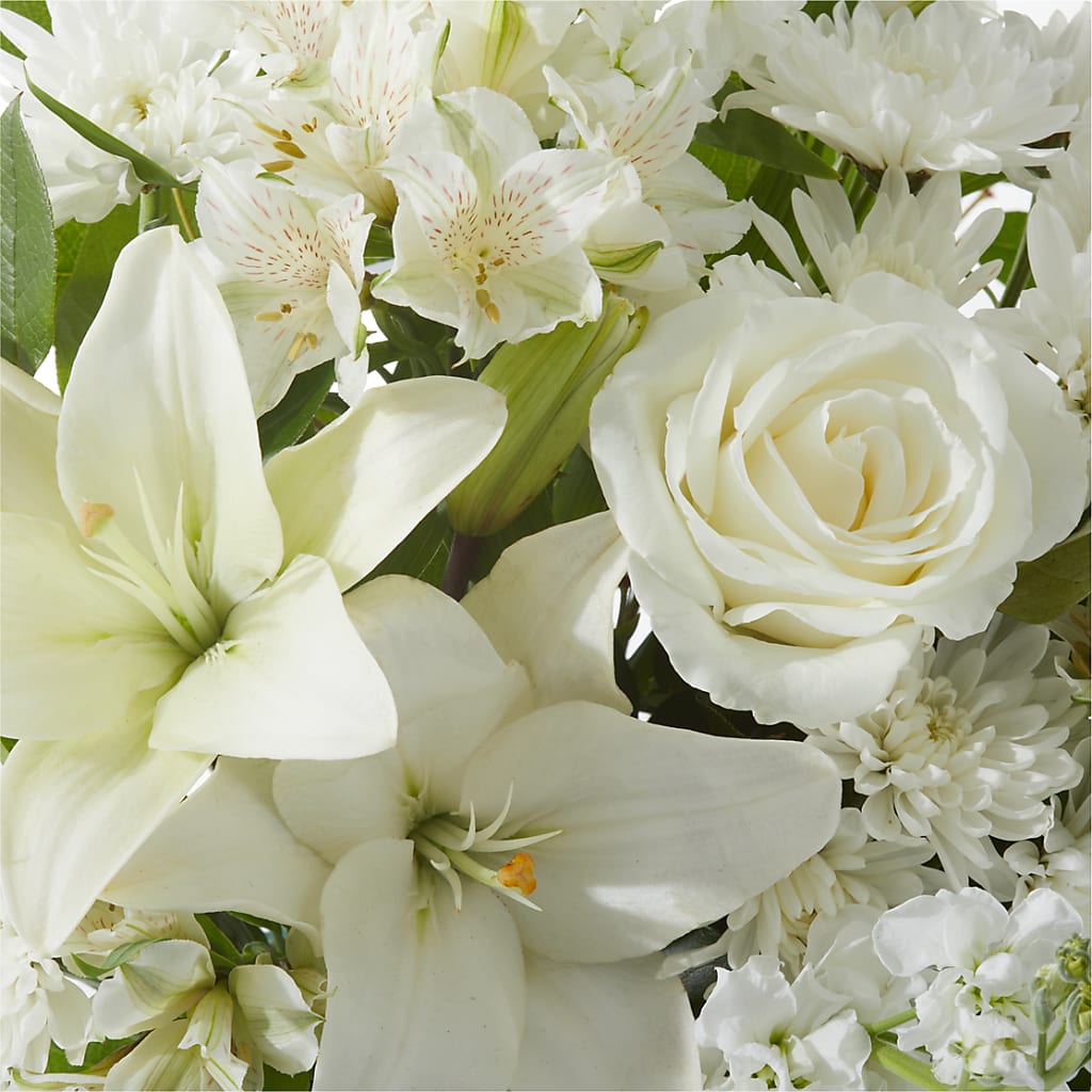 Peaceful Reflections Arrangement –  Fleuriste Rive Sud, Longueuil PQ