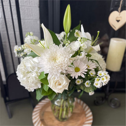 Classic Ivory – A Florist Original –  Fleuriste Rive Sud, Longueuil PQ
