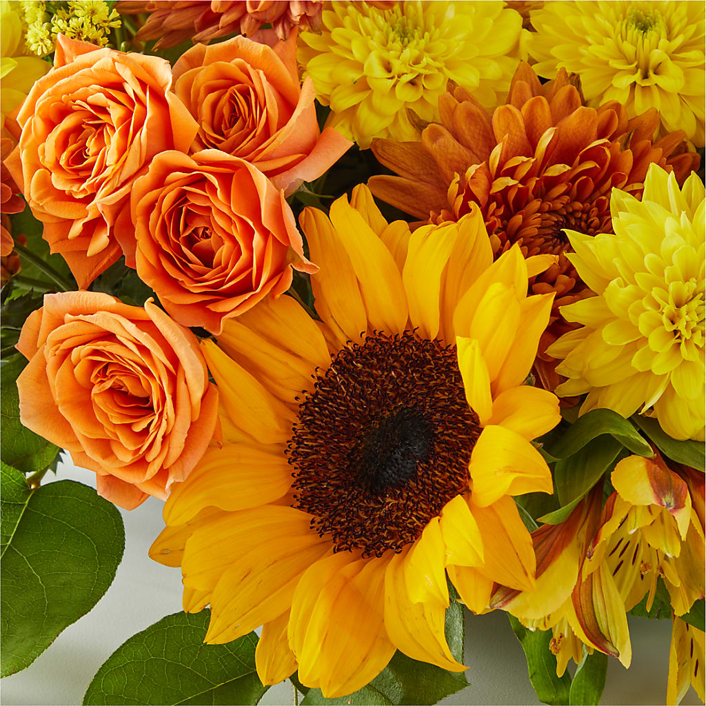Autumn Harmony Centerpiece –  Fleuriste Rive Sud, Longueuil PQ