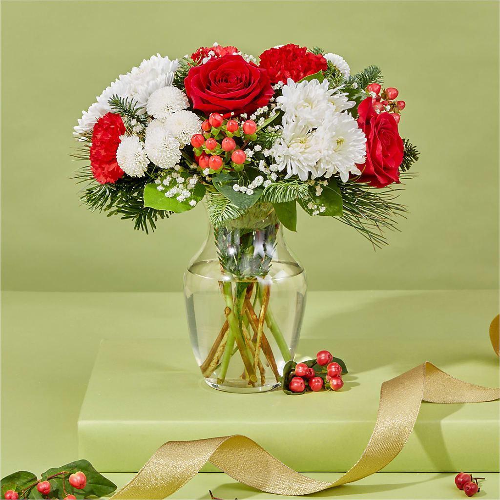 Chance of Flurries Bouquet –  Fleuriste Rive Sud, Longueuil PQ