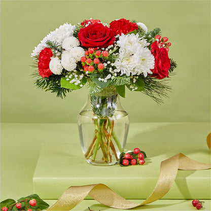 Chance of Flurries Bouquet –  Fleuriste Rive Sud, Longueuil PQ