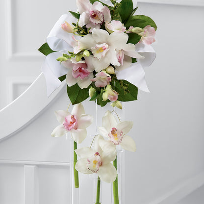 Perfect Entrance Pew Arrangement –  Fleuriste Rive Sud, Longueuil PQ