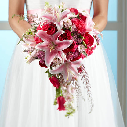 Lily & Rose Bouquet –  Fleuriste Rive Sud, Longueuil PQ