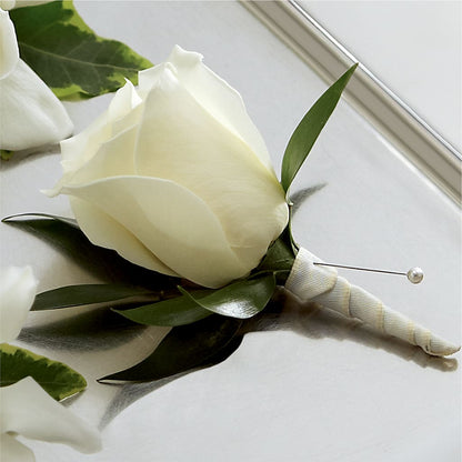 White Rose Boutonniere –  Fleuriste Rive Sud, Longueuil PQ